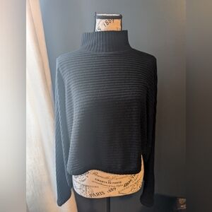 Anthropologie Pilcro Bat Wing Cropped Black